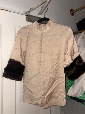 Zara Women's Cream Short-Sleeve Coat with Brown Fur Cuffs